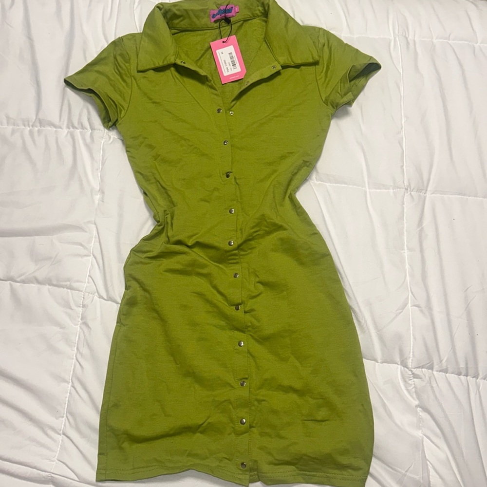COPY - Brand new Women’s Edikted mini button down dress